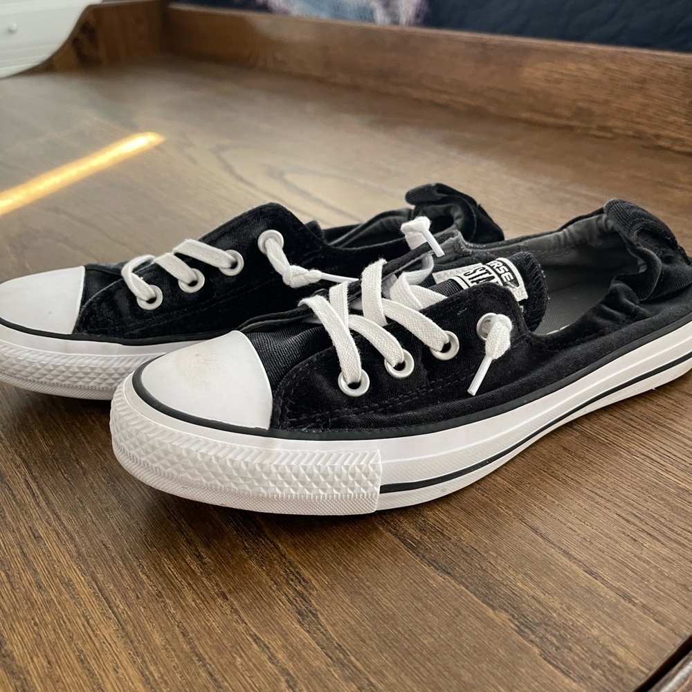 Low top all star Chuck Taylors